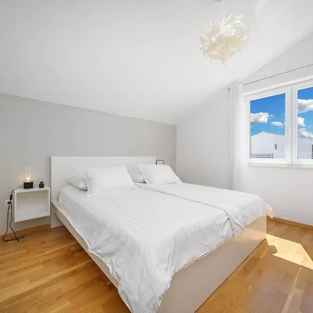 Family Petrov Vodice