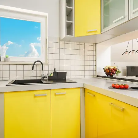 Family Petrov * Vodice