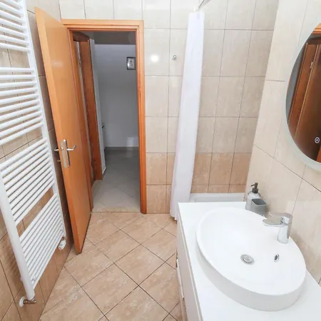 Family Petrov Apartment Vodice