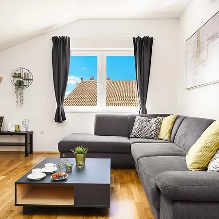 Family Petrov Apartman Vodice