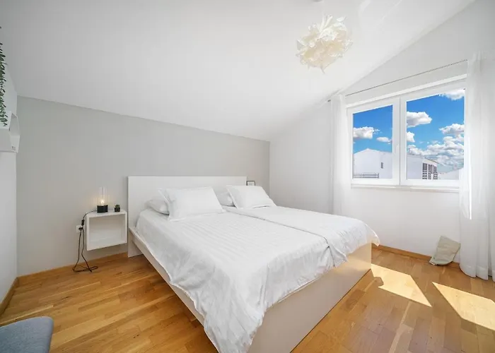 Family Petrov Vodice