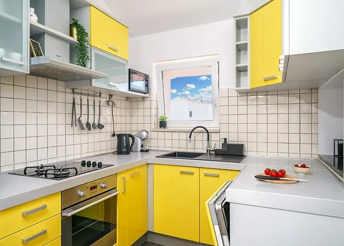 Family Petrov * Vodice