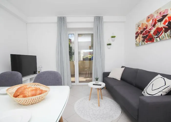 Family Petrov Apartamento Vodice