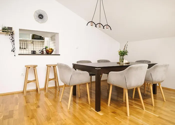 Family Petrov Vodice