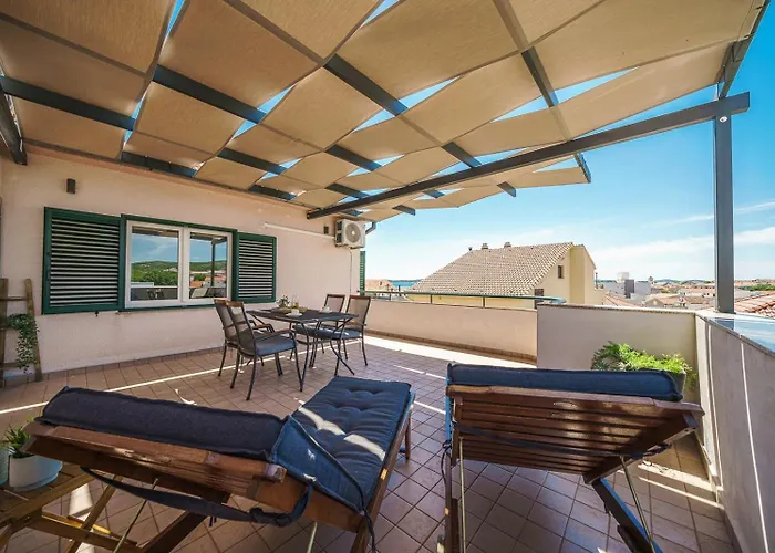 Family Petrov * Vodice